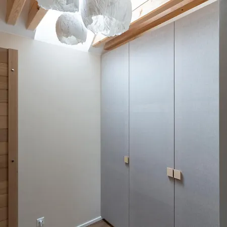 Feng Shui U Zamecke Zahrady Konopiste * Bystřice